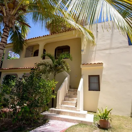 Los Corales Beach Village-3