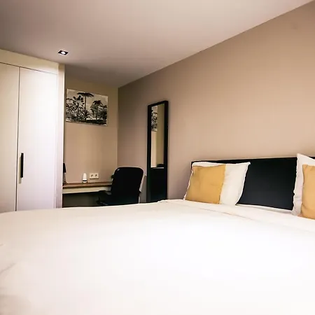 Bronbella Villa Residence-3