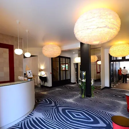 Hostellerie de la Renaissance - Les Collectionneurs-2