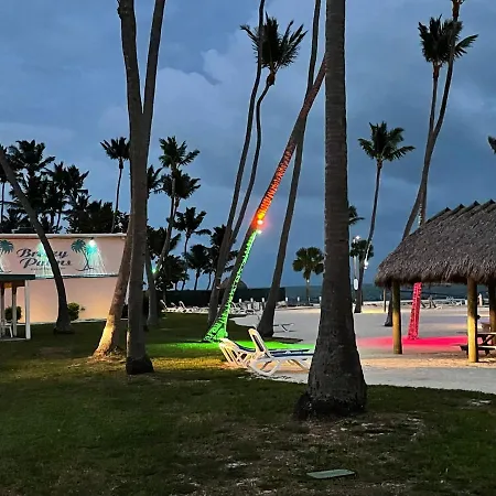 Breezy Palms Resort-3