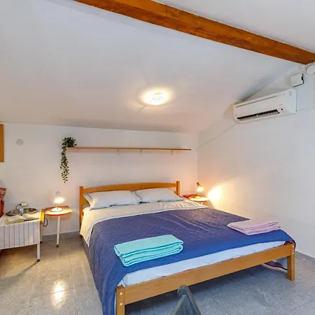 Apartments Pernar-3