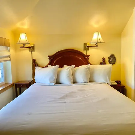 Excelsior Inn-2