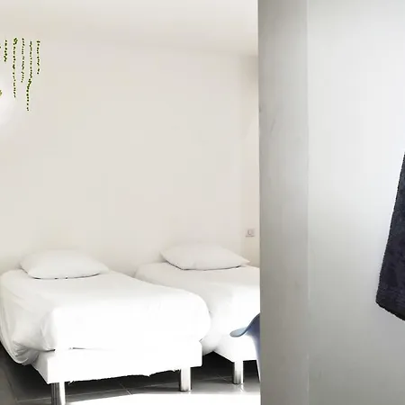 Le Jour Et La Nuit, Maison D'Hotes-3