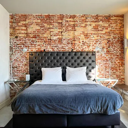 Van der Gang Suites-2