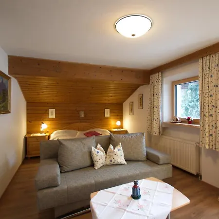 Fruehstueckspension & Appartements Eugenie-3