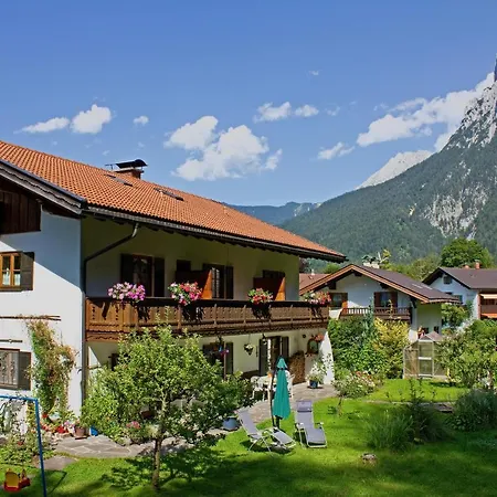 Gästehaus Kurparkfrieden-2