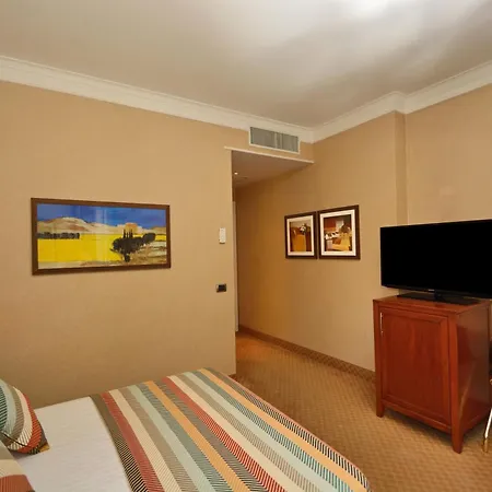 Lh Hotel Lloyd Roma-3