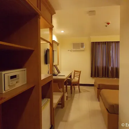 Diplomat Hotel-2