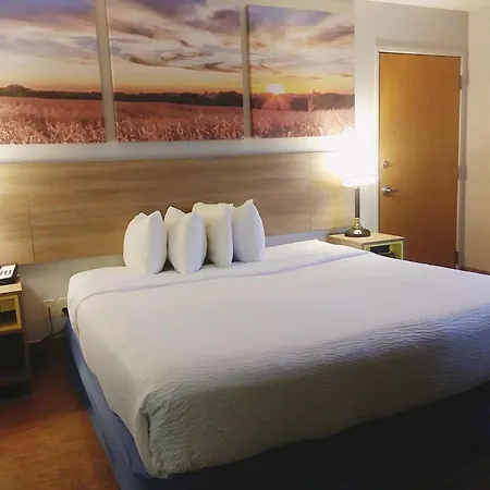 Days Inn By Wyndham Osage Beach Lake Of The Ozarks-2