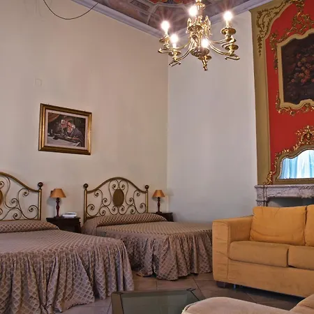Hotel La Luna-2