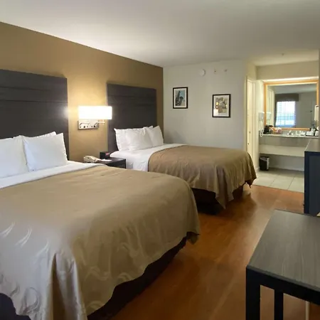 Quality Inn Branson - Hwy 76 Central-3
