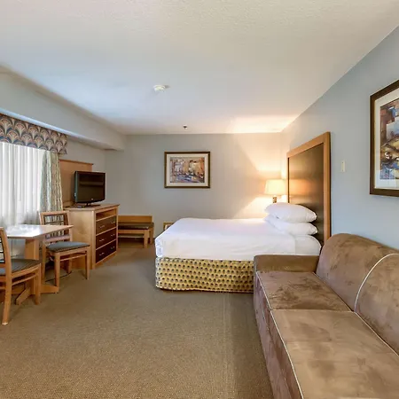 Red Lion Inn & Suites Seaside-3