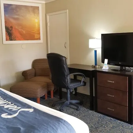Days Inn & Suites By Wyndham Trinidad-3