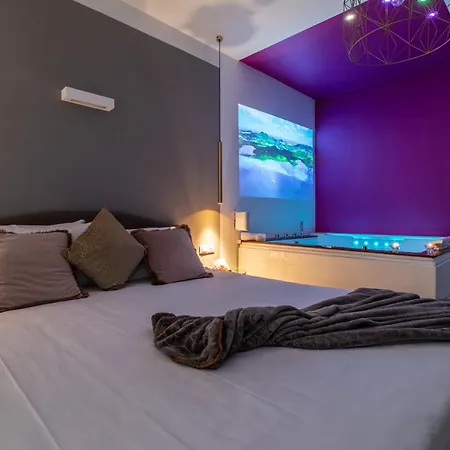 4 Star Suite Spa - Self Check-In-3
