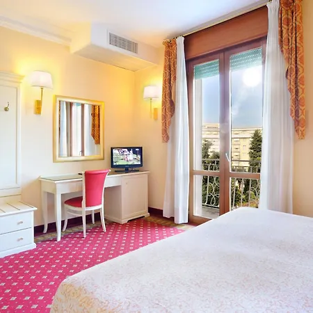 Palace Hotel Meggiorato-3