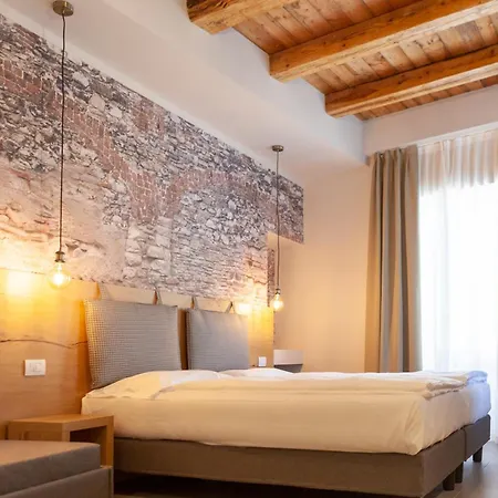 epOche Hotel Zanella 1889-2