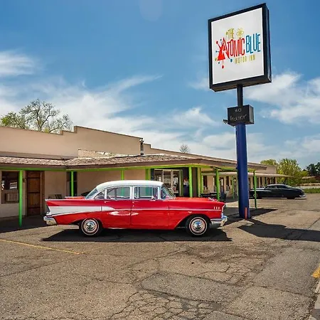The Atomic Blue Motor-Inn-3
