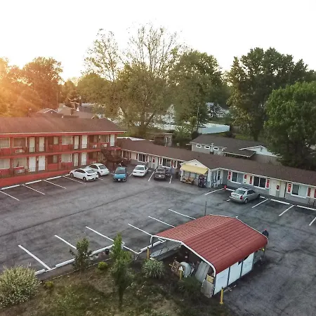 American Inn-2