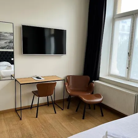 Hotel Le Parisien-3