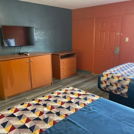 Economy Inn Hot Springs-3