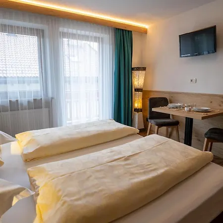 Garnì Lasteis B&B - apartments-2