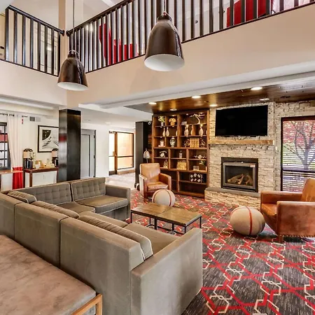 The Crossroads Hotel - Newburgh-3