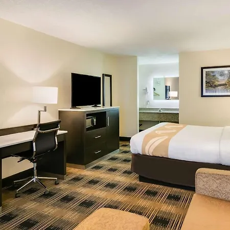 Quality Inn & Suites Mt Chalet-2