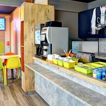 Ibis Budget Caen Memorial-2