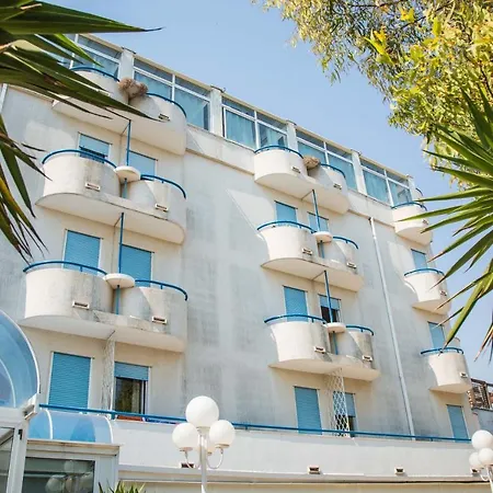 Eden Beach Club-3