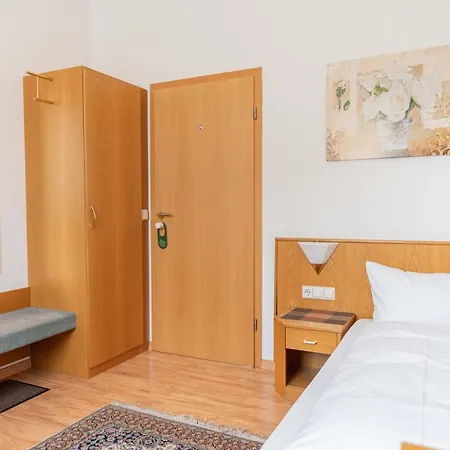 Hotel am Römerplatz-3