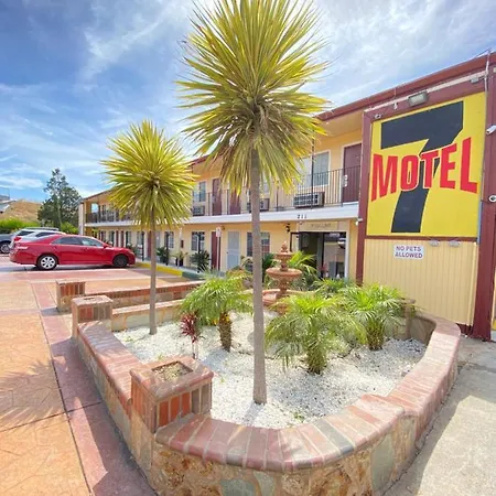 Motel 7 - Near Six Flags, Vallejo - Napa Valley-3
