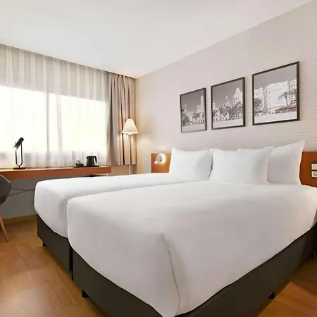 Ramada By Wyndham Valencia Almussafes-2