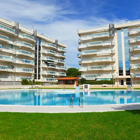 Larimar Apt-2