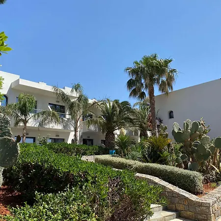 Cooee Kyknos Beach Hotel & Bungalows-2