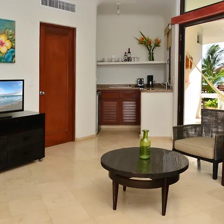 Playa Palms Beach Hotel-3