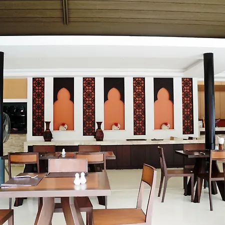 Iyara Beach Hotel And Plaza-3