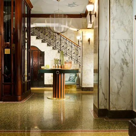 Hotel Continental Genova-3