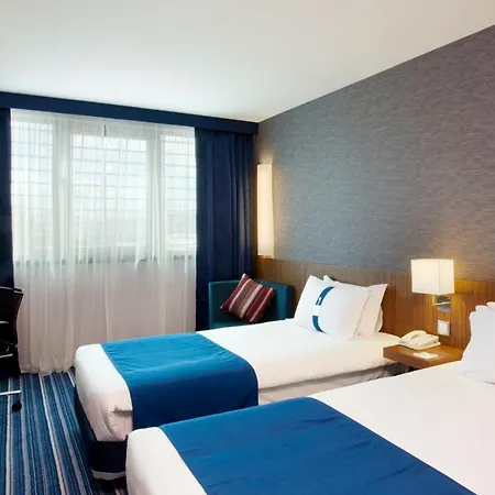 Holiday Inn Express Lisbon Alfragide By Ihg-2