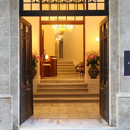 Corinne Art&Boutique Hotel-3