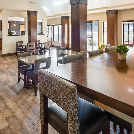 Best Western Plus Hill Country Suites-2