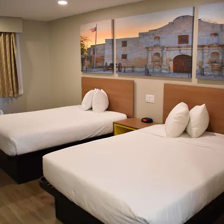 Days Inn By Wyndham San Antonio Alamo/Riverwalk-3