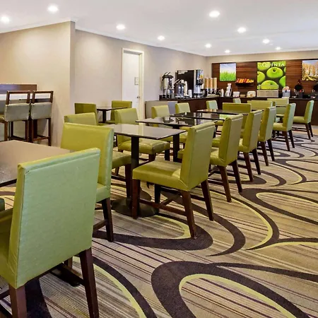 La Quinta By Wyndham Harrisburg Airport Hershey-2