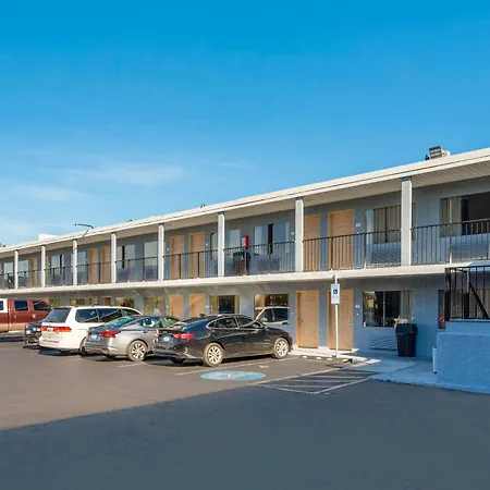 Econo Lodge Phoenix North I-17-2