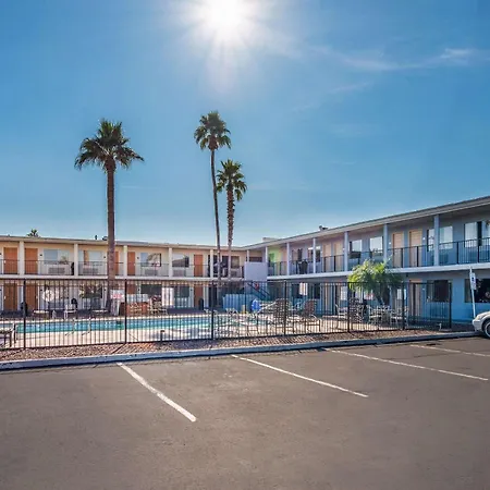 Econo Lodge Phoenix North I-17-3