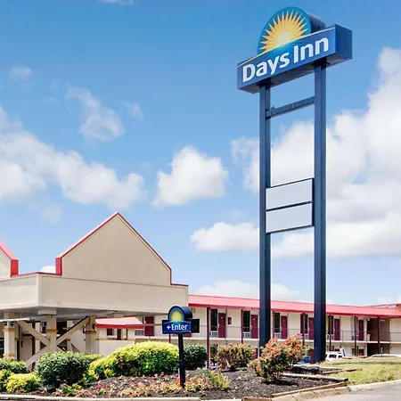 Days Inn By Wyndham Knoxville West-2
