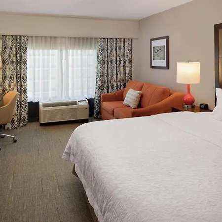 Hampton Inn Louisville Downtown-2