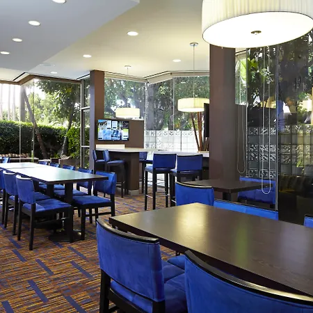 Courtyard By Marriott Los Angeles Lax / Century Boulevard-3