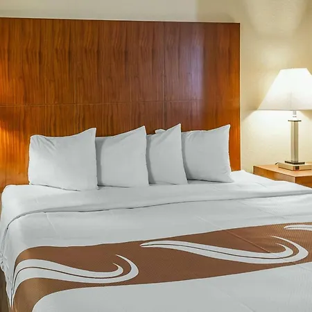 Quality Inn & Suites Albuquerque West-3
