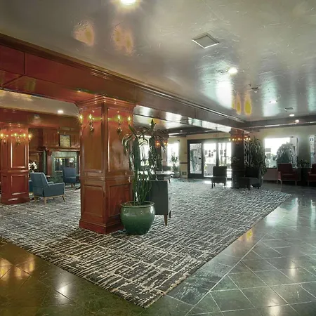 Azure Hotel&Suites Ontario Trademark Collection By Wyndham-3
