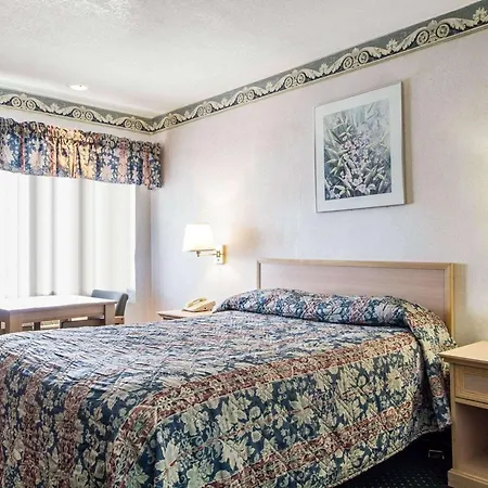 Rodeway Inn Monterey Near Fairgrounds-2